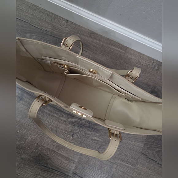 Steve Madden Tote & Crossbody Bag Set - Picture 3 of 11